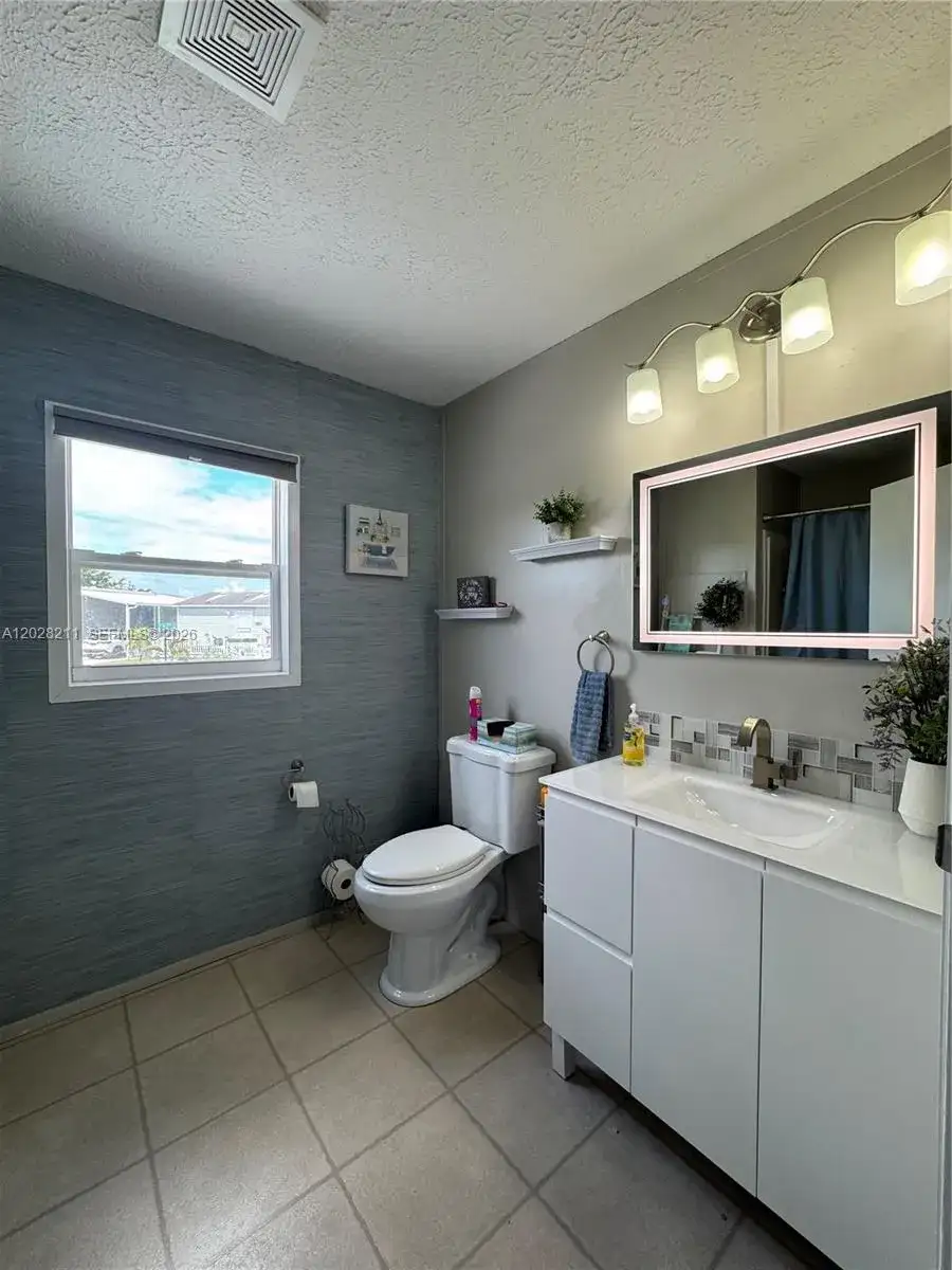 5015 SW 29 Street #60-8, Davie FL 33312 photo 4