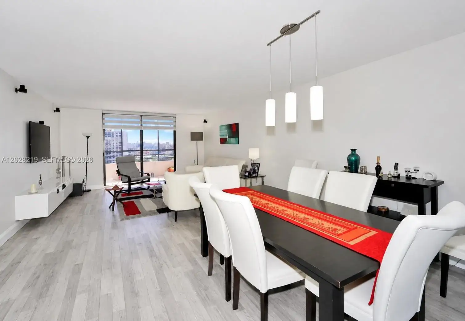 2500 Parkview Dr # 1815, Hallandale Beach FL 33009