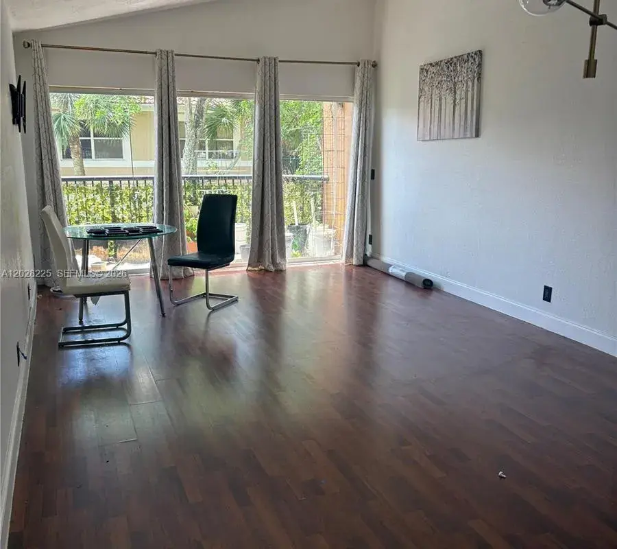8761 Wiles Rd # 301, Coral Springs FL 33067