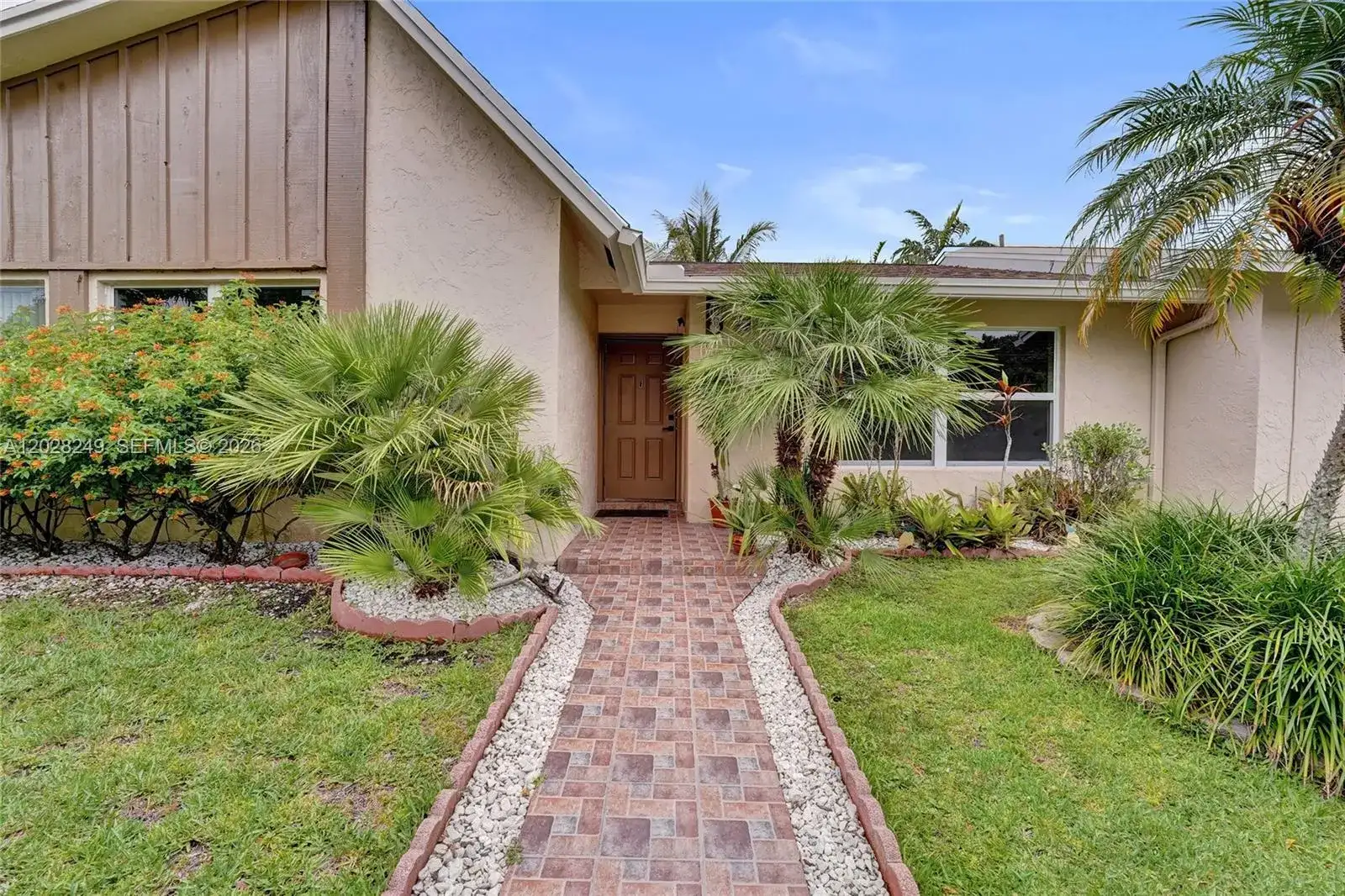 417 SE 4th St, Dania Beach FL 33004 photo 5