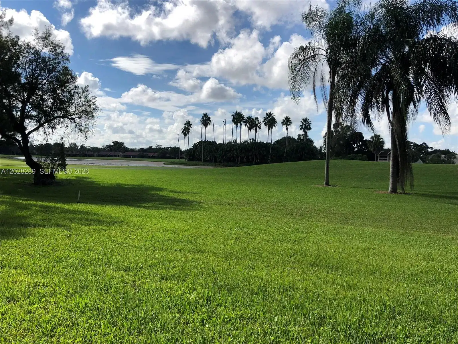 16300 Golf Club Rd # 105, Weston FL 33326 photo 3
