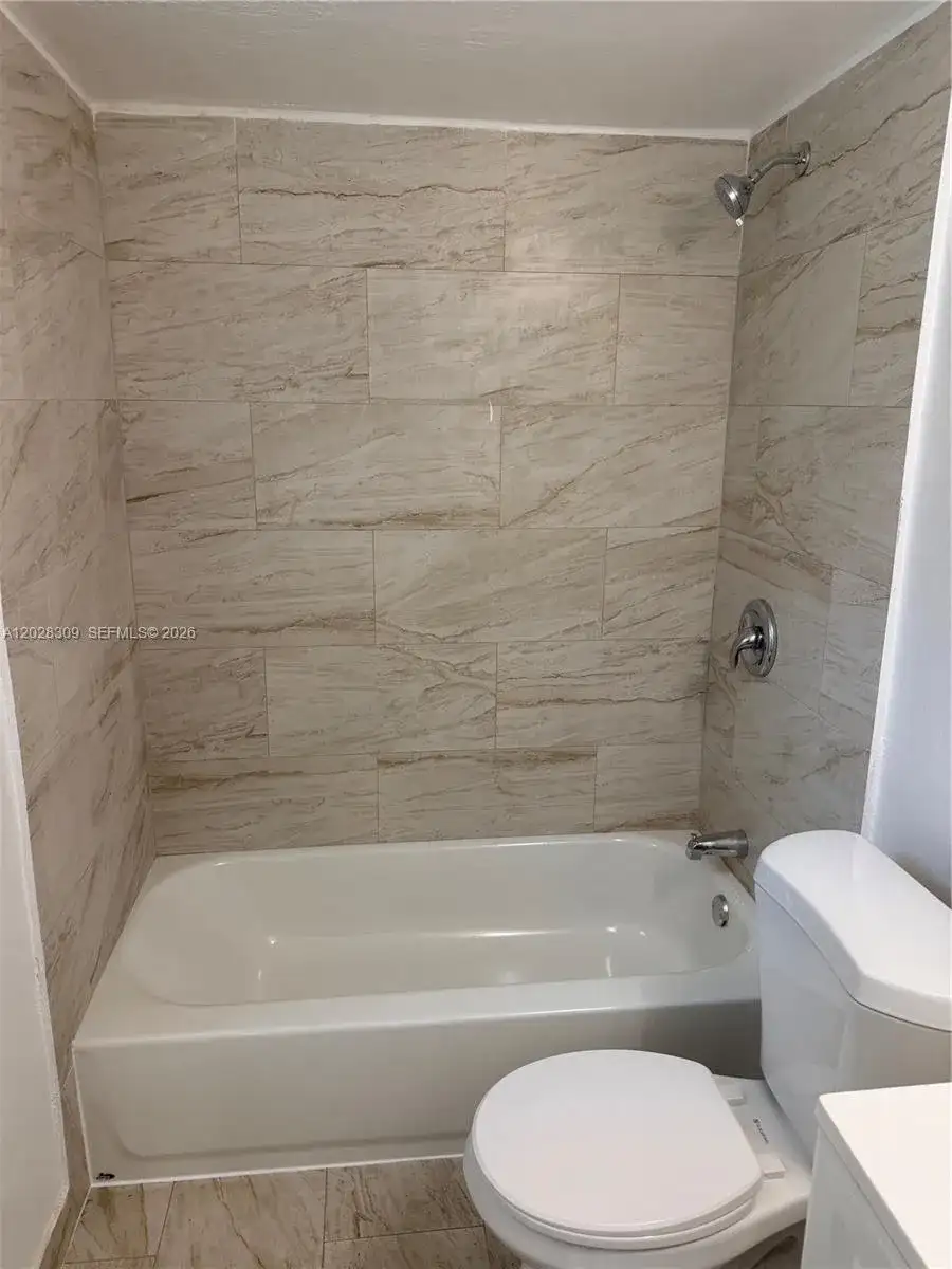 220 NW 16th Ter # 1, Miami FL 33136 photo 3