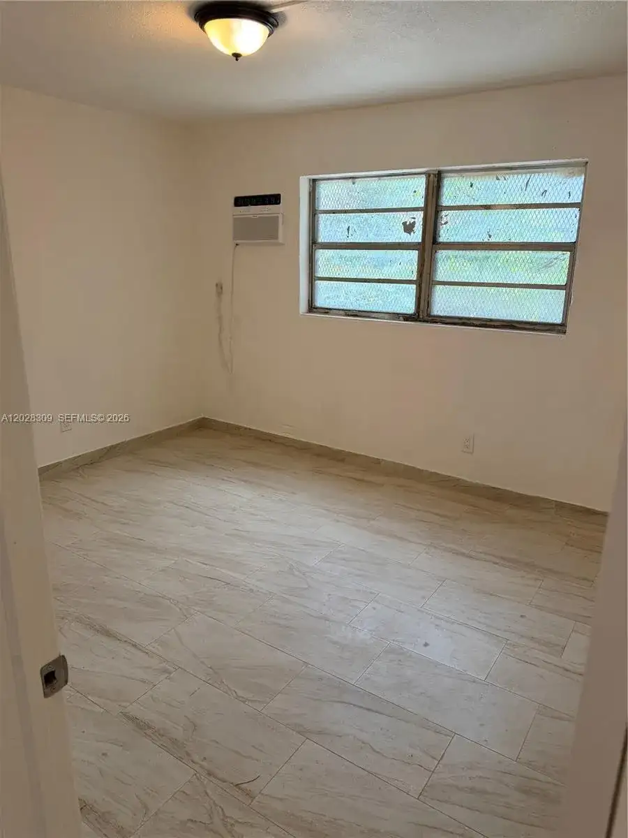 220 NW 16th Ter # 1, Miami FL 33136 photo 4