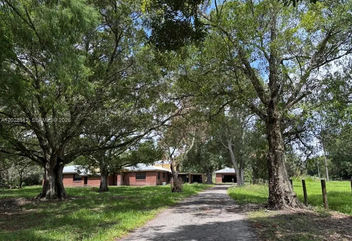 375 & 311 County Road 720, Clewiston FL 33440