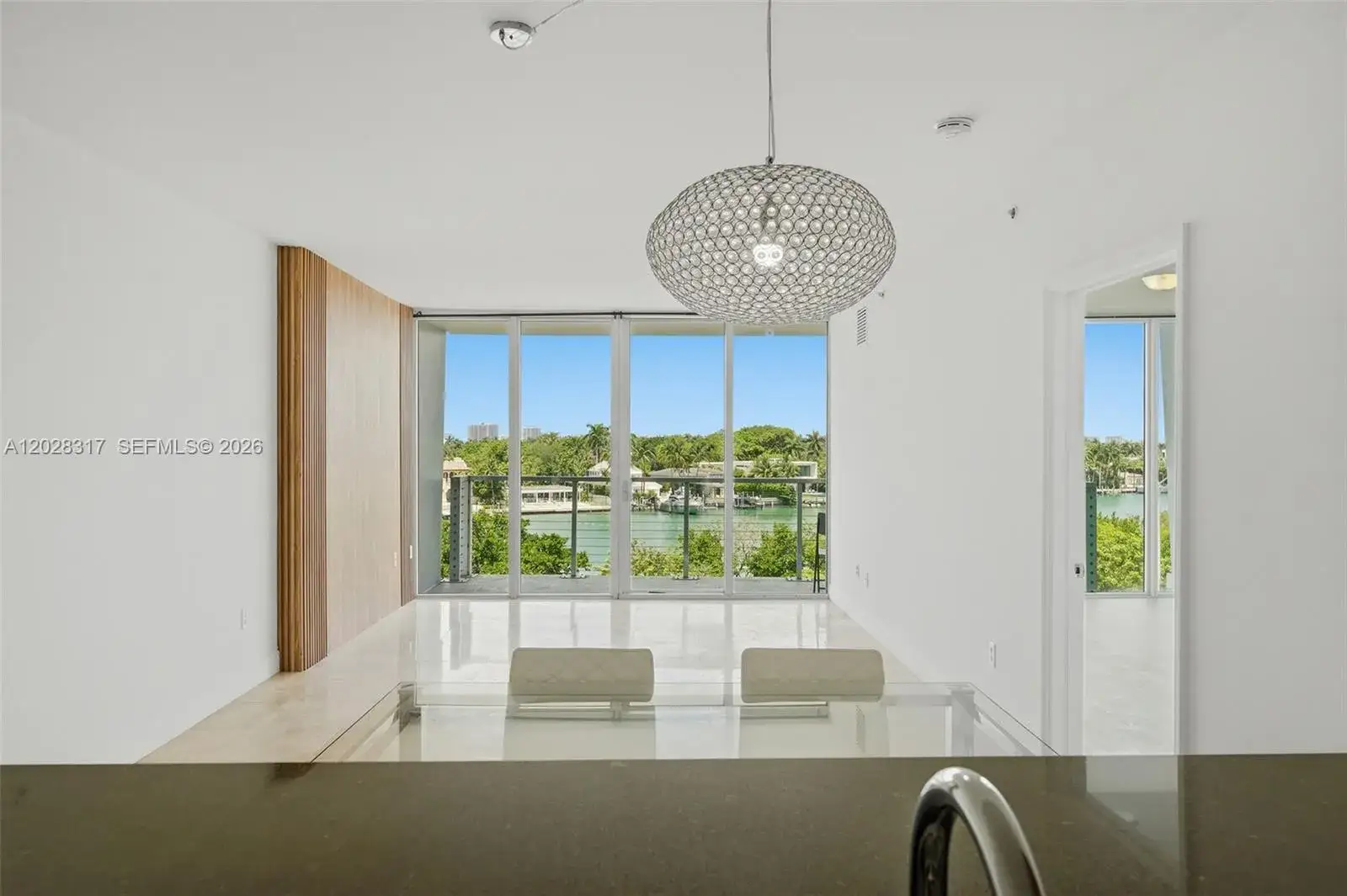 2 bedroom 2 bath Residential for sale at 6305 Indian Creek dr # 5D, Miami Beach FL 33141