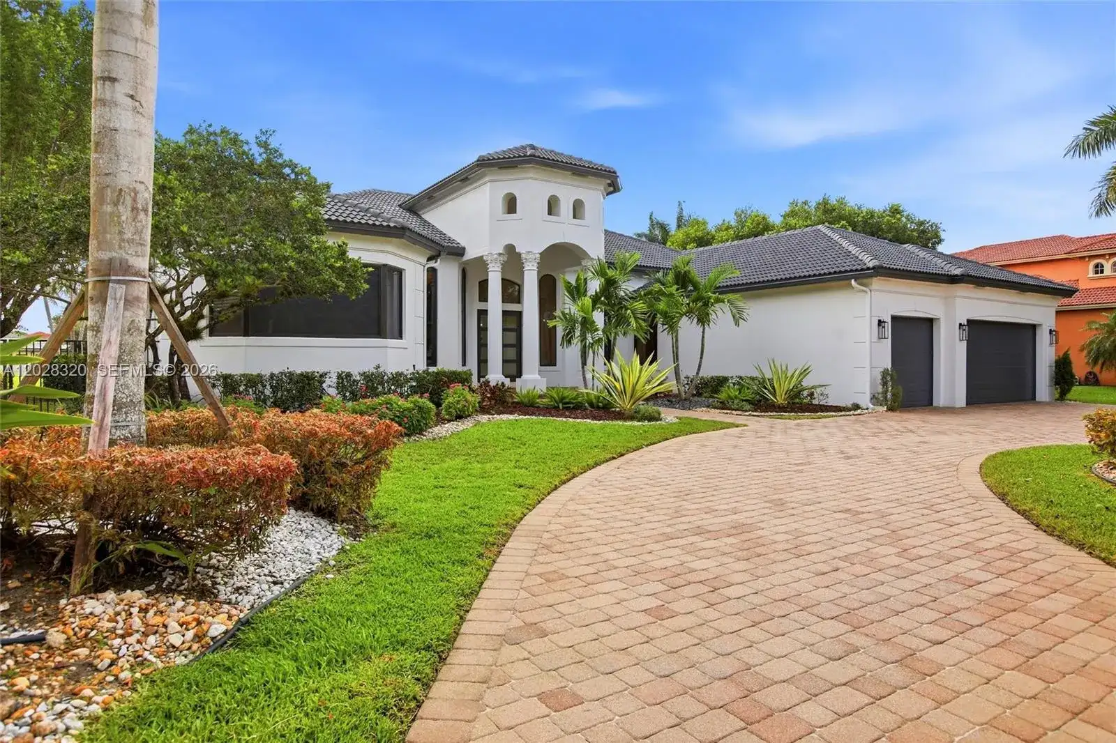 3250 W Stonebrook Cir, Davie FL 33330 photo 2