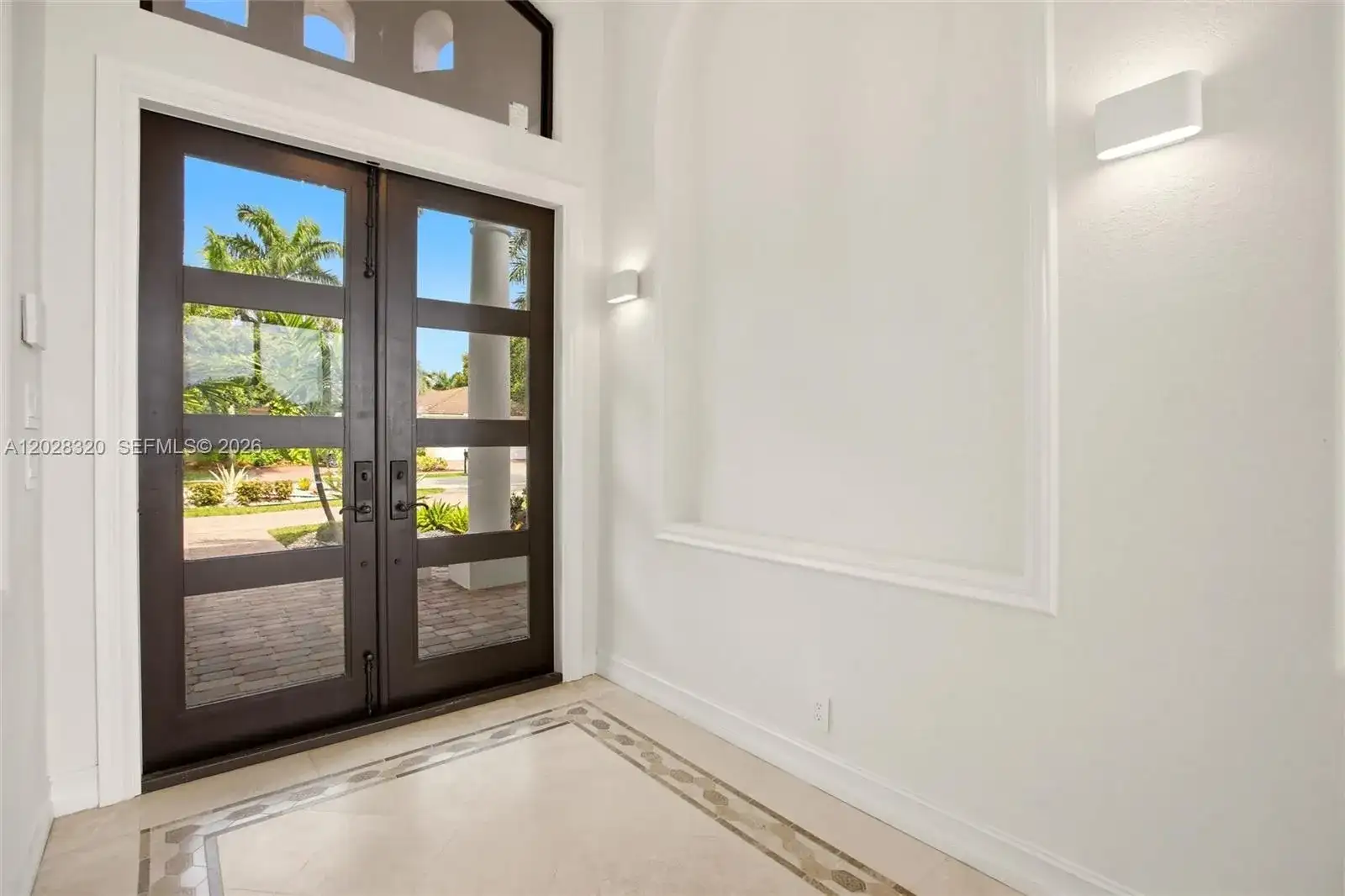 3250 W Stonebrook Cir, Davie FL 33330 photo 5