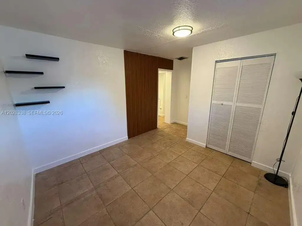 165 Lawn Way, Miami Springs FL 33166 photo 3