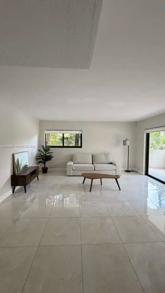 800 S Dixie Hwy 203 Hwy # 203, Coral Gables FL 33146 photo 2