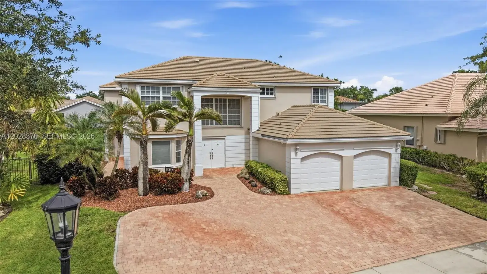 2608 Oakbrook Ct, Weston FL 33332 photo 2