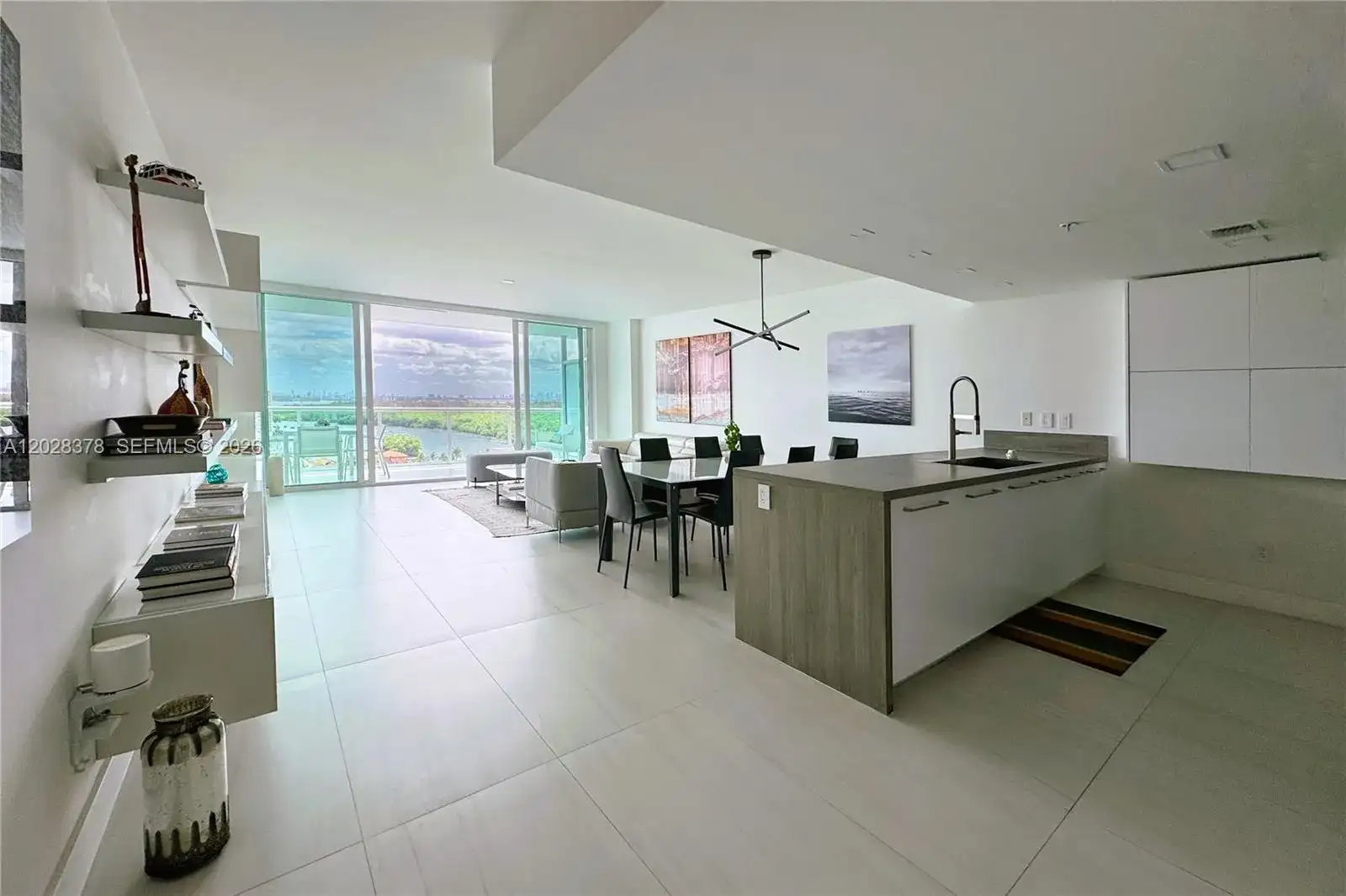 400 Sunny Isles Blvd # 1505, Sunny Isles Beach FL 33160 photo 2