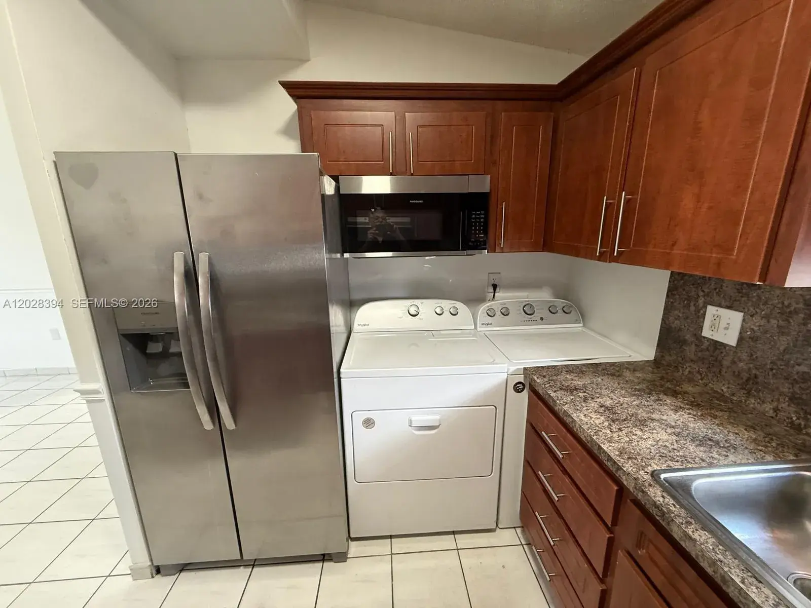 2212 W 74th St # 28, Hialeah FL 33016