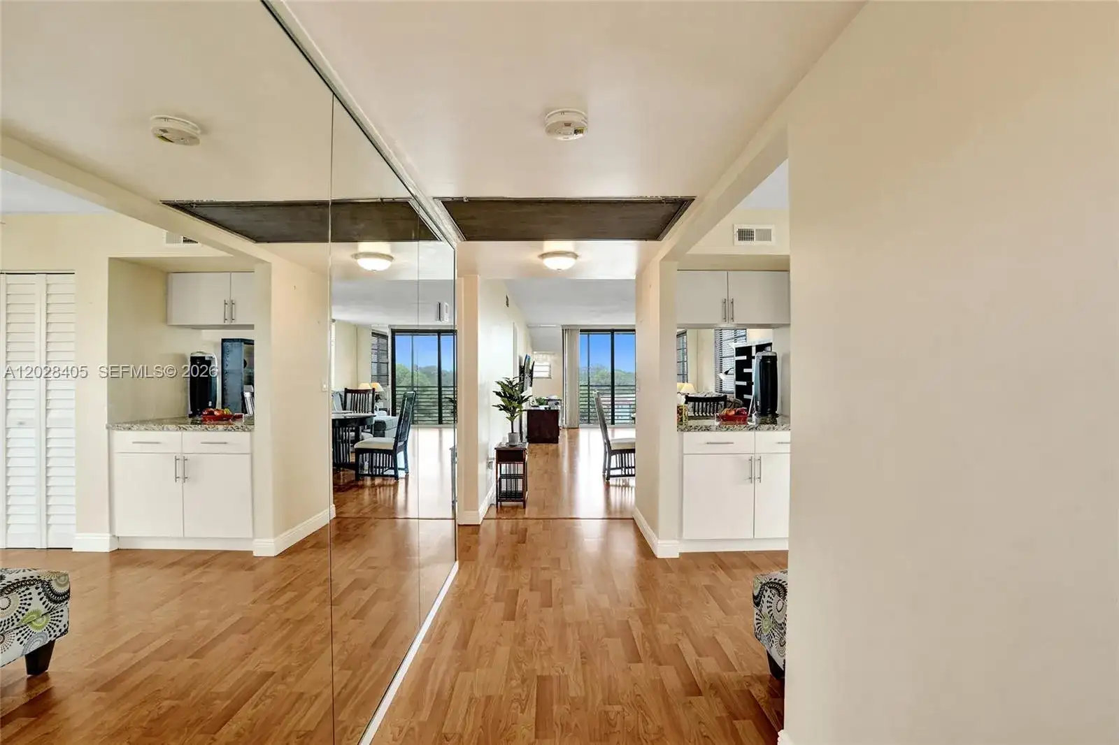 901 Colony Point Cir # 501, Pembroke Pines FL 33026 photo 2