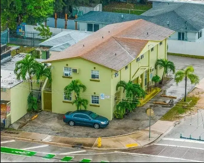 1500 NW 69th Ter, Miami FL 33147 photo 2