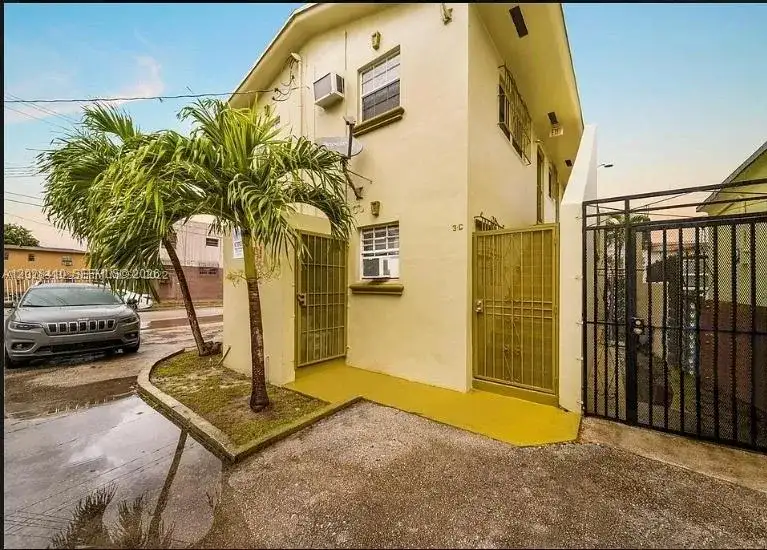 1500 NW 69th Ter, Miami FL 33147 photo 5