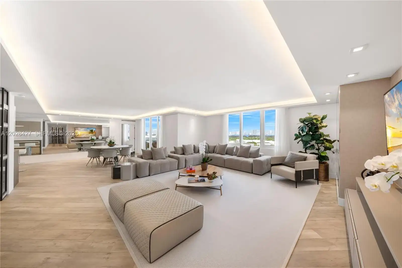 2301 Collins Ave # 1432, Miami Beach FL 33139