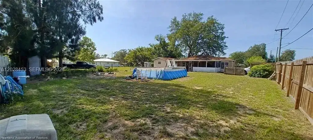 509 S Florida Ave, Avon Park FL 33825 photo 2