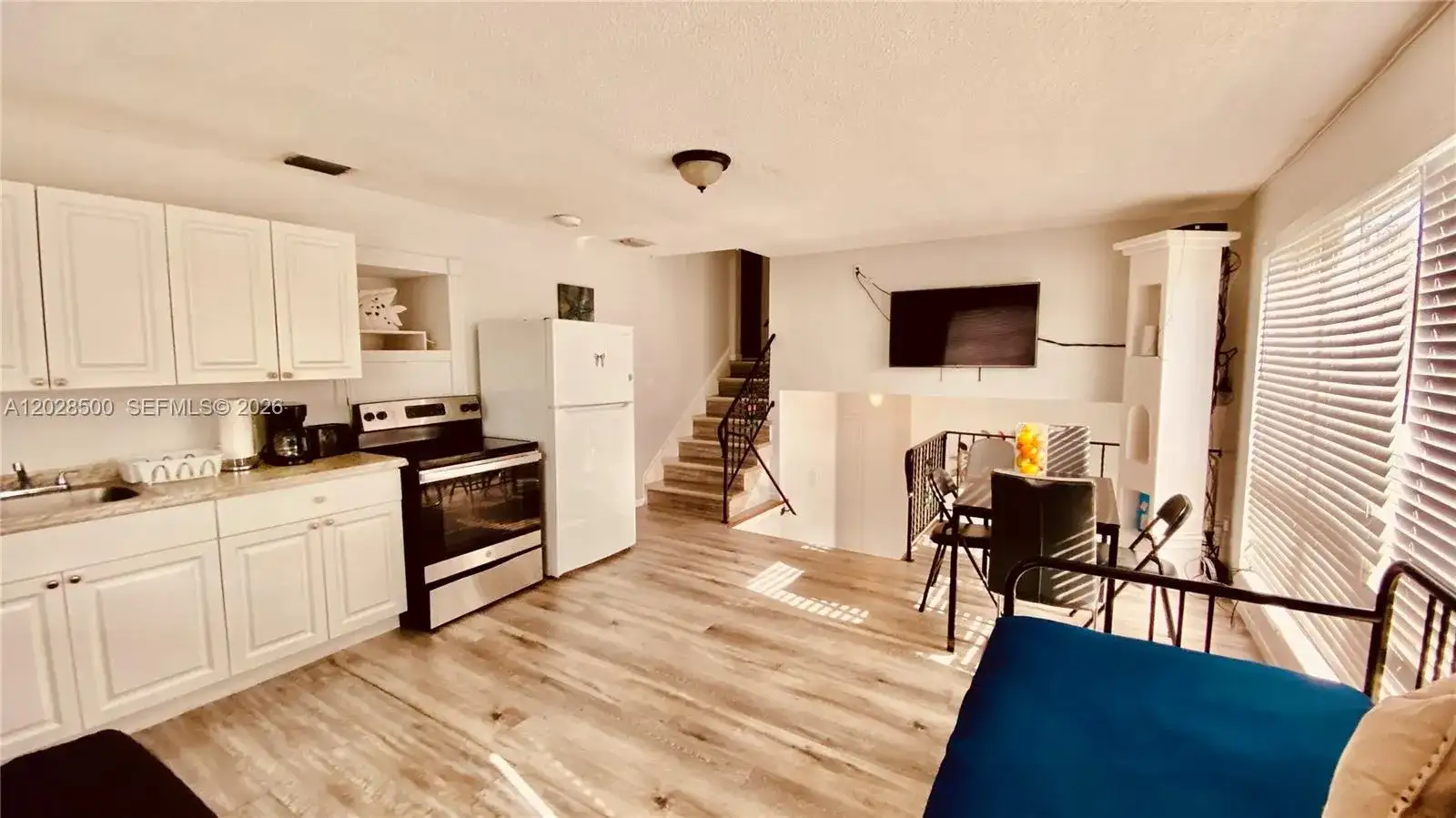 141 Mcarthur Pkwy # A, Pembroke Pines FL 33024 photo 2
