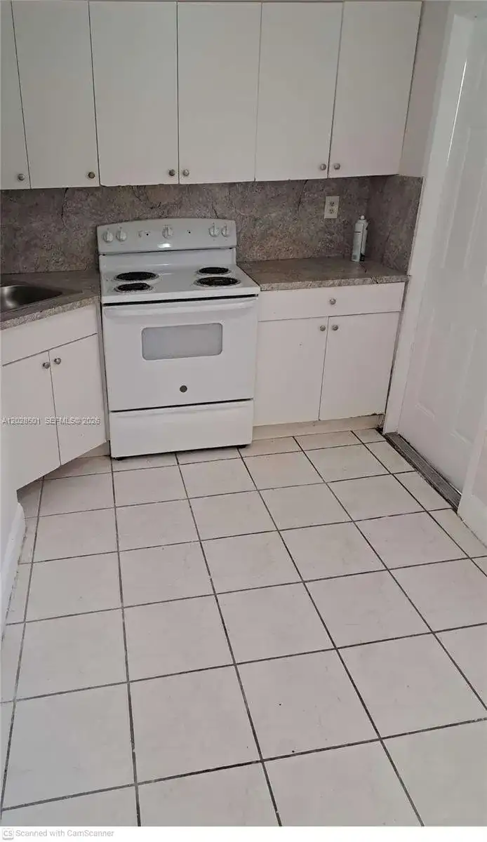 1362 SW 2nd St # 7, Miami FL 33135 photo 2