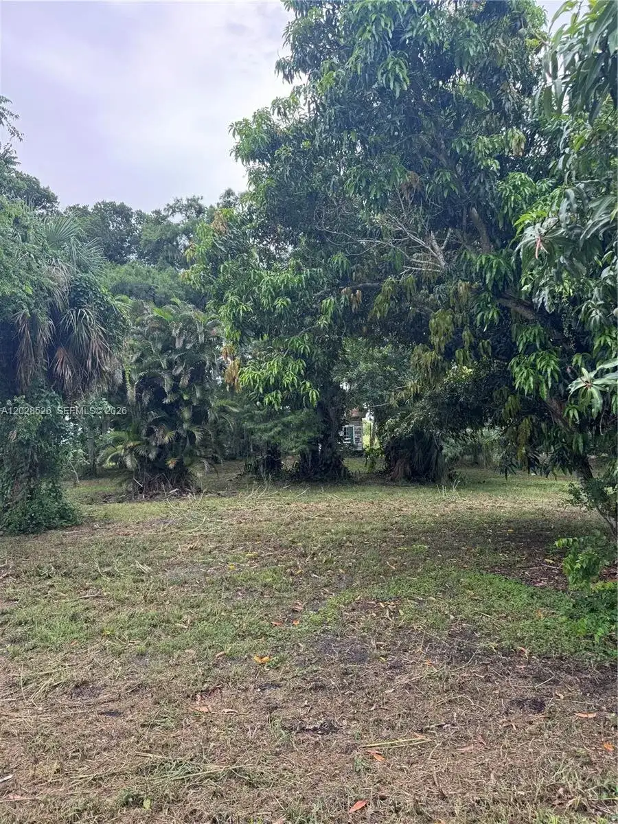 19121 SW Conners Hwy, Port Mayaca FL 33438 photo 3