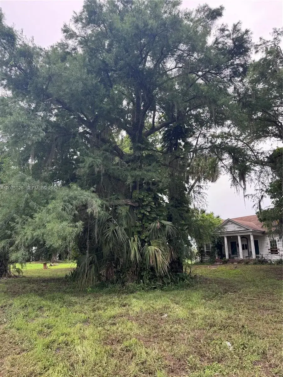 19121 SW Conners Hwy, Port Mayaca FL 33438 photo 5