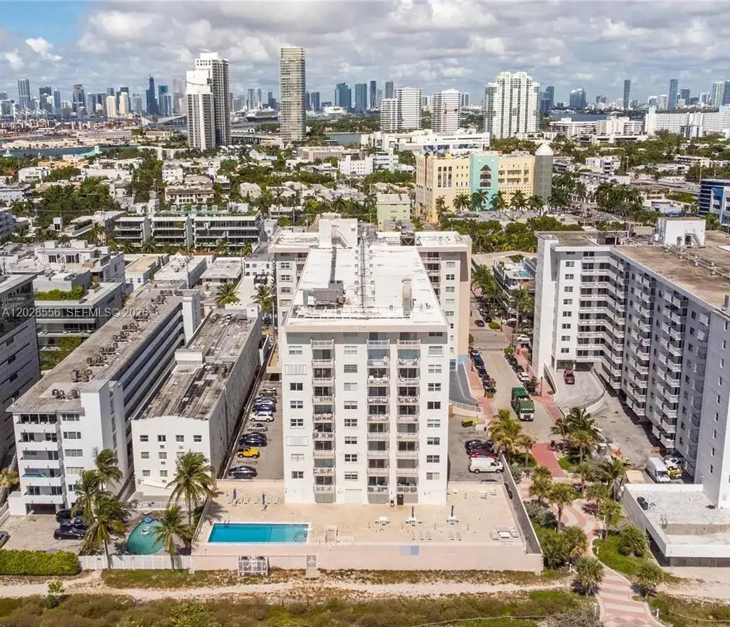 1 bedroom 1 bath Residential for sale at 345 Ocean Dr # 602, Miami Beach FL 33139