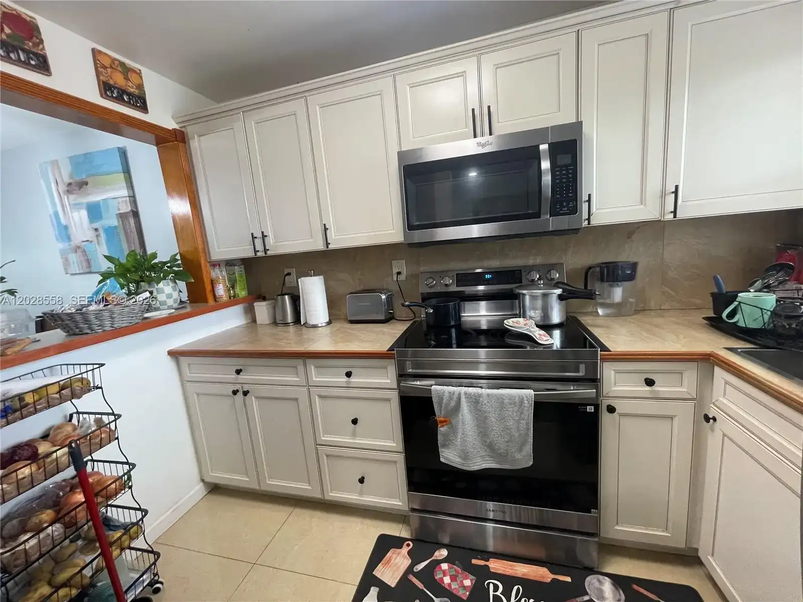9281 Sunrise Lakes Blvd # 209, Sunrise FL 33322