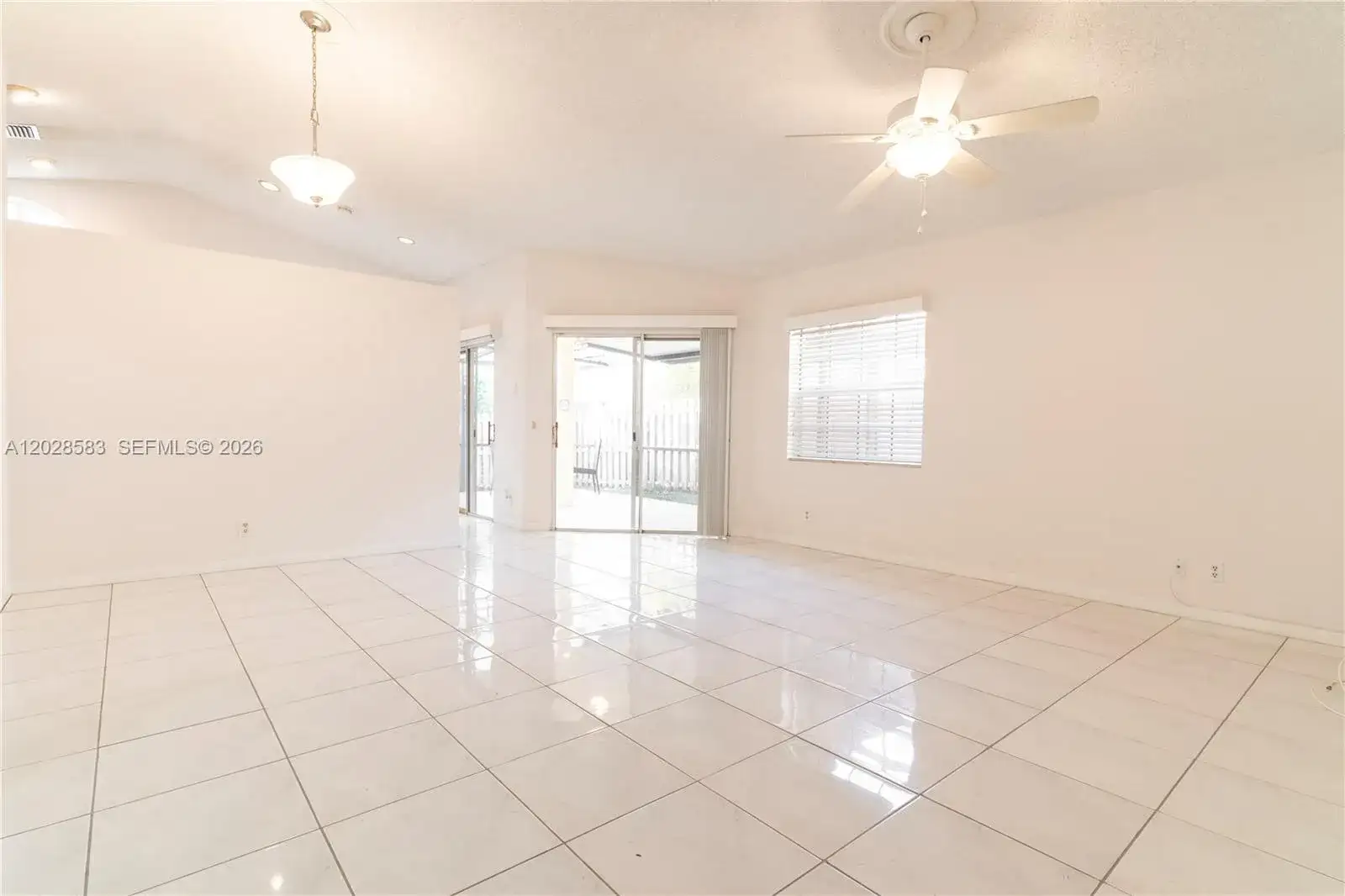 1341 Seagrape Cir, Weston FL 33326 photo 3