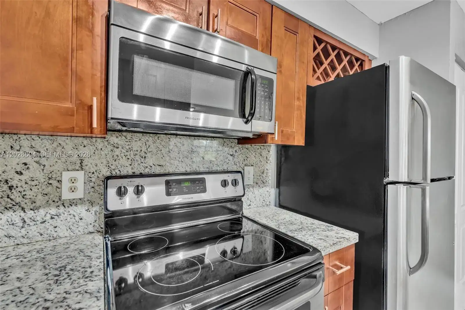 2851 N Oakland Forest Dr # 111, Oakland Park FL 33309 photo 3