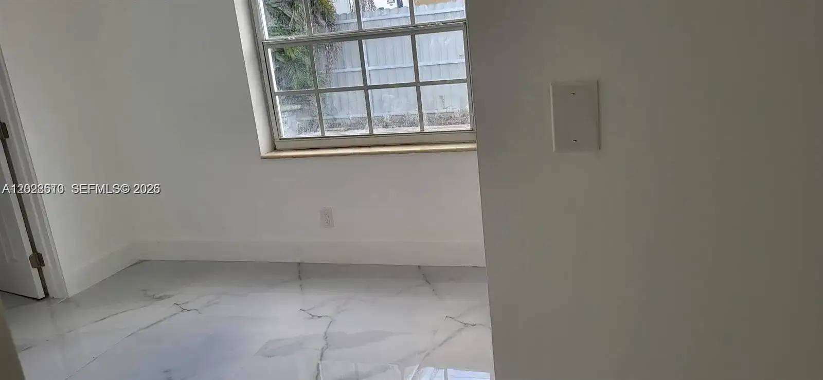 712 Hialeah Dr, Hialeah FL 33010 photo 3
