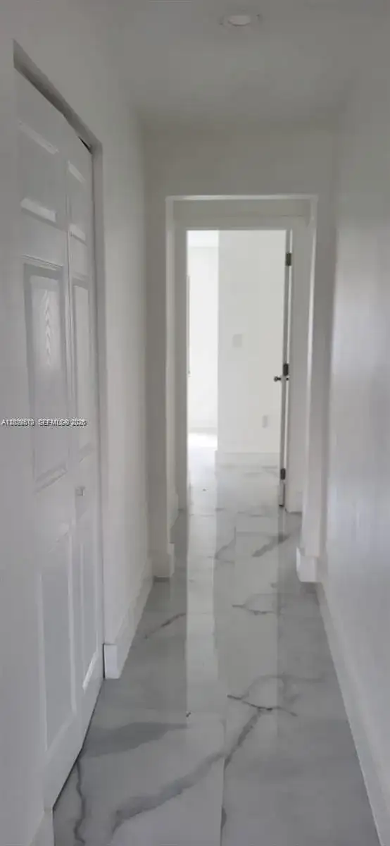 712 Hialeah Dr, Hialeah FL 33010 photo 5