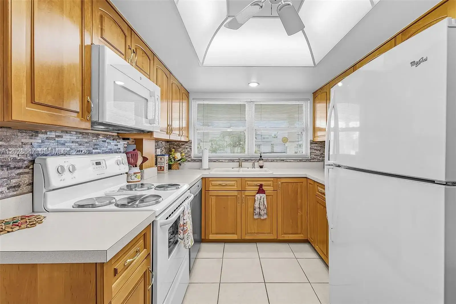 8 watercolor way, Naples FL 34113 photo 3