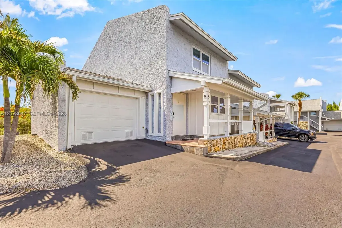 8 watercolor way, Naples FL 34113
