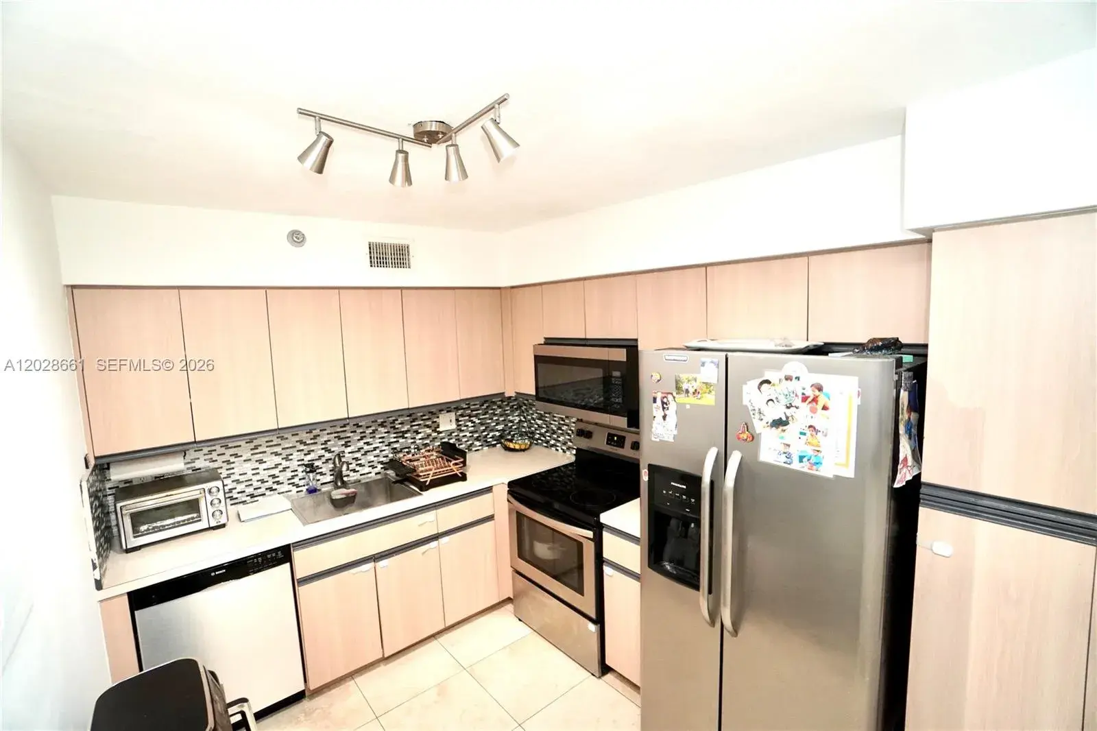 3400 NE 192nd St # 606, Aventura FL 33180