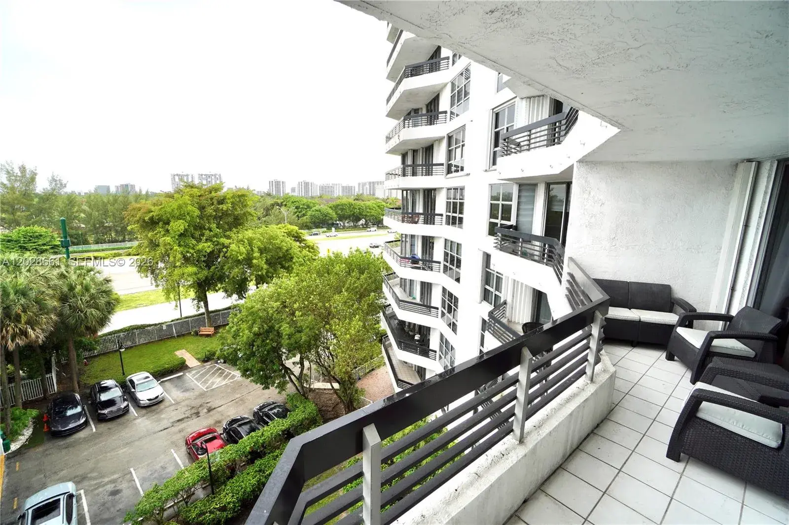 3400 NE 192nd St # 606, Aventura FL 33180
