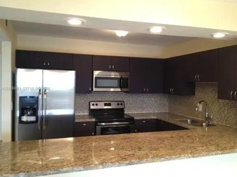 2500 Parkview Dr # 307, Hallandale Beach FL 33009