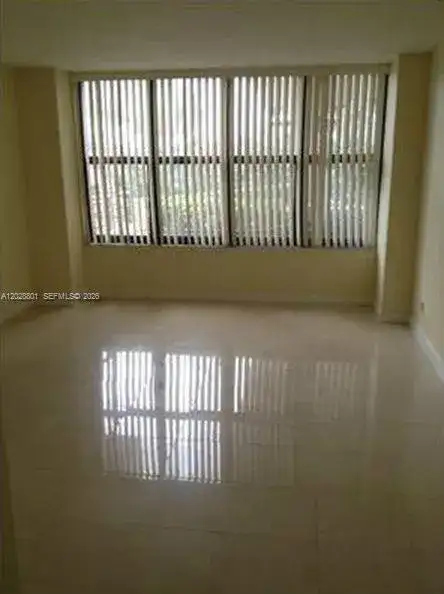 2500 Parkview Dr # 307, Hallandale Beach FL 33009 photo 4