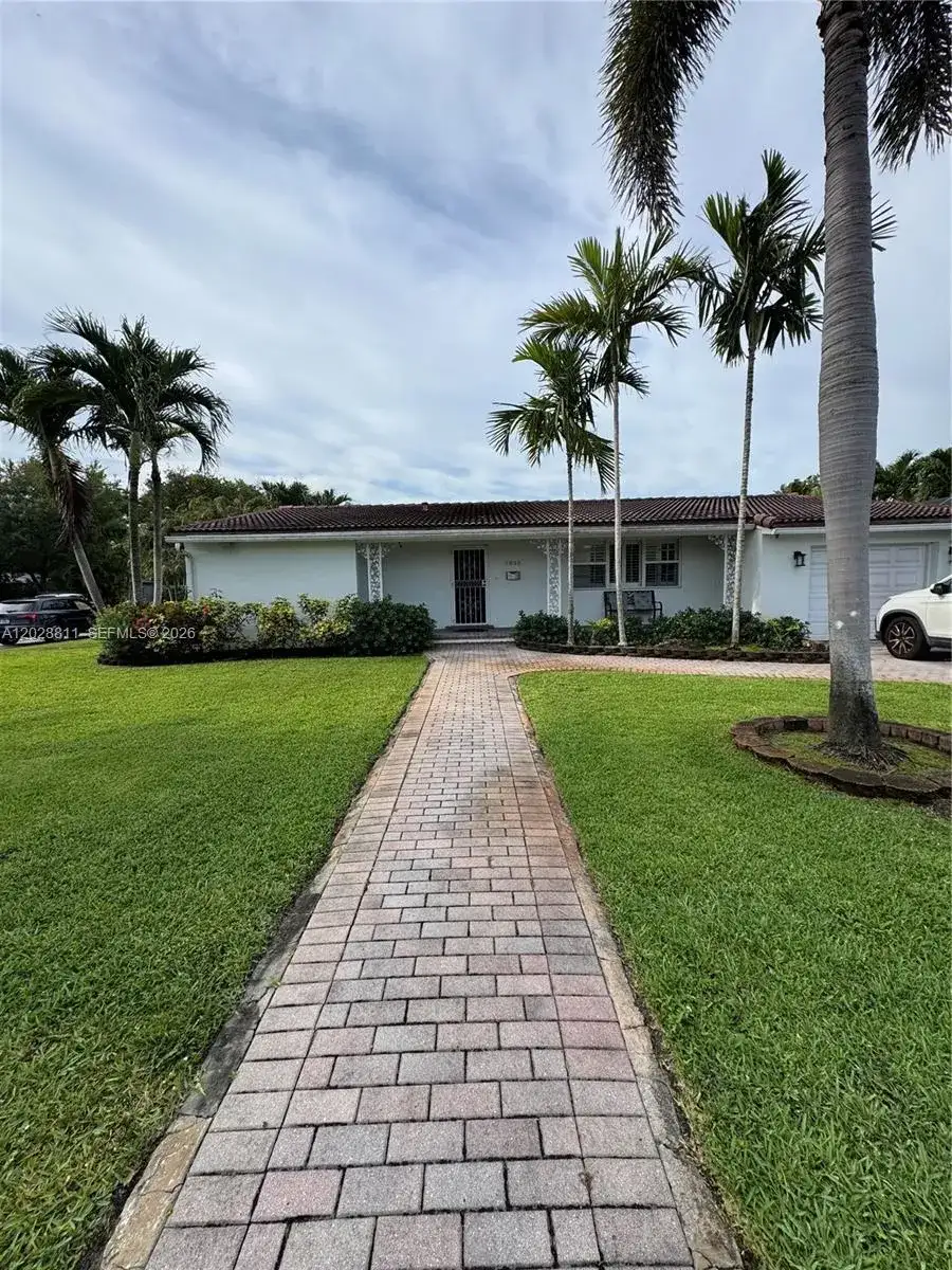 1030 NE 107th St # 1030, Miami Shores FL 33161 photo 2