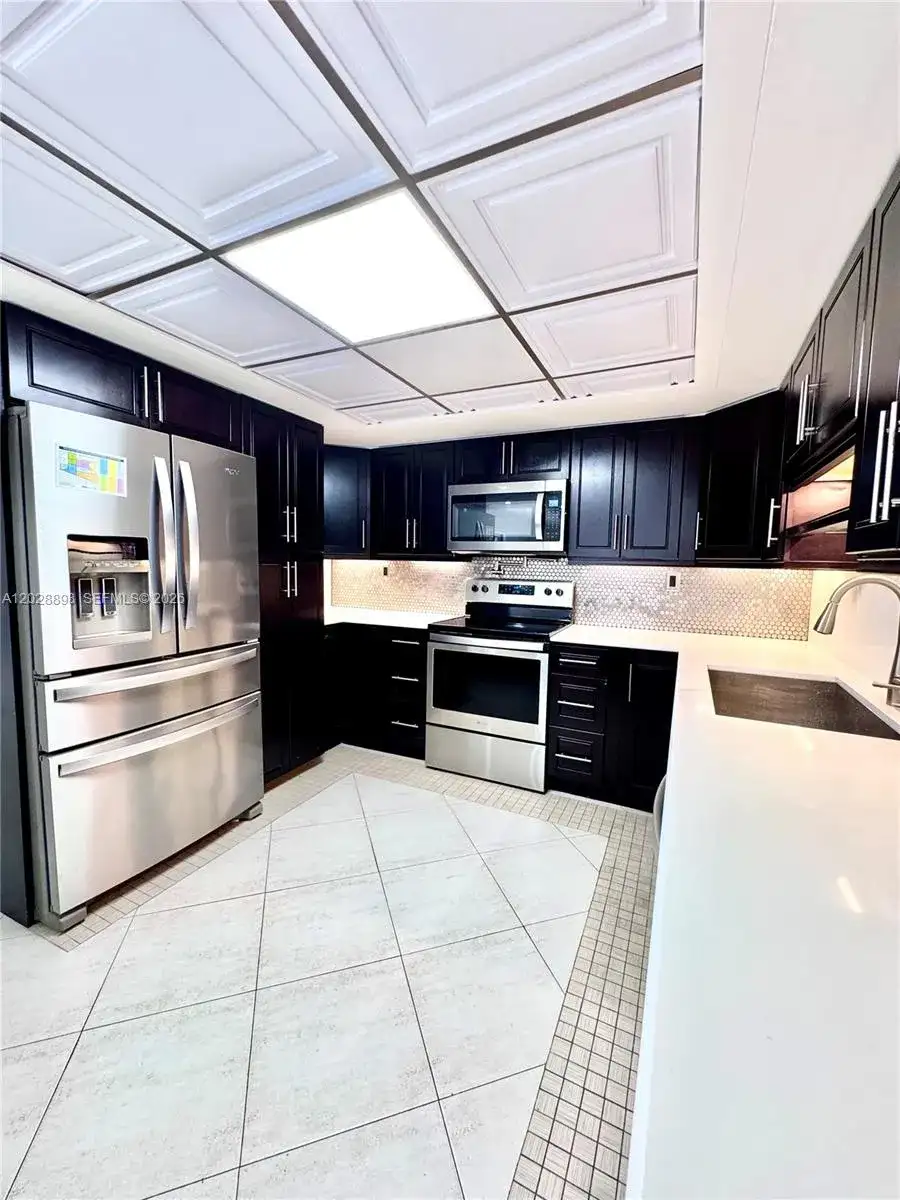 535 NW 98th Ave, Plantation FL 33324 photo 4