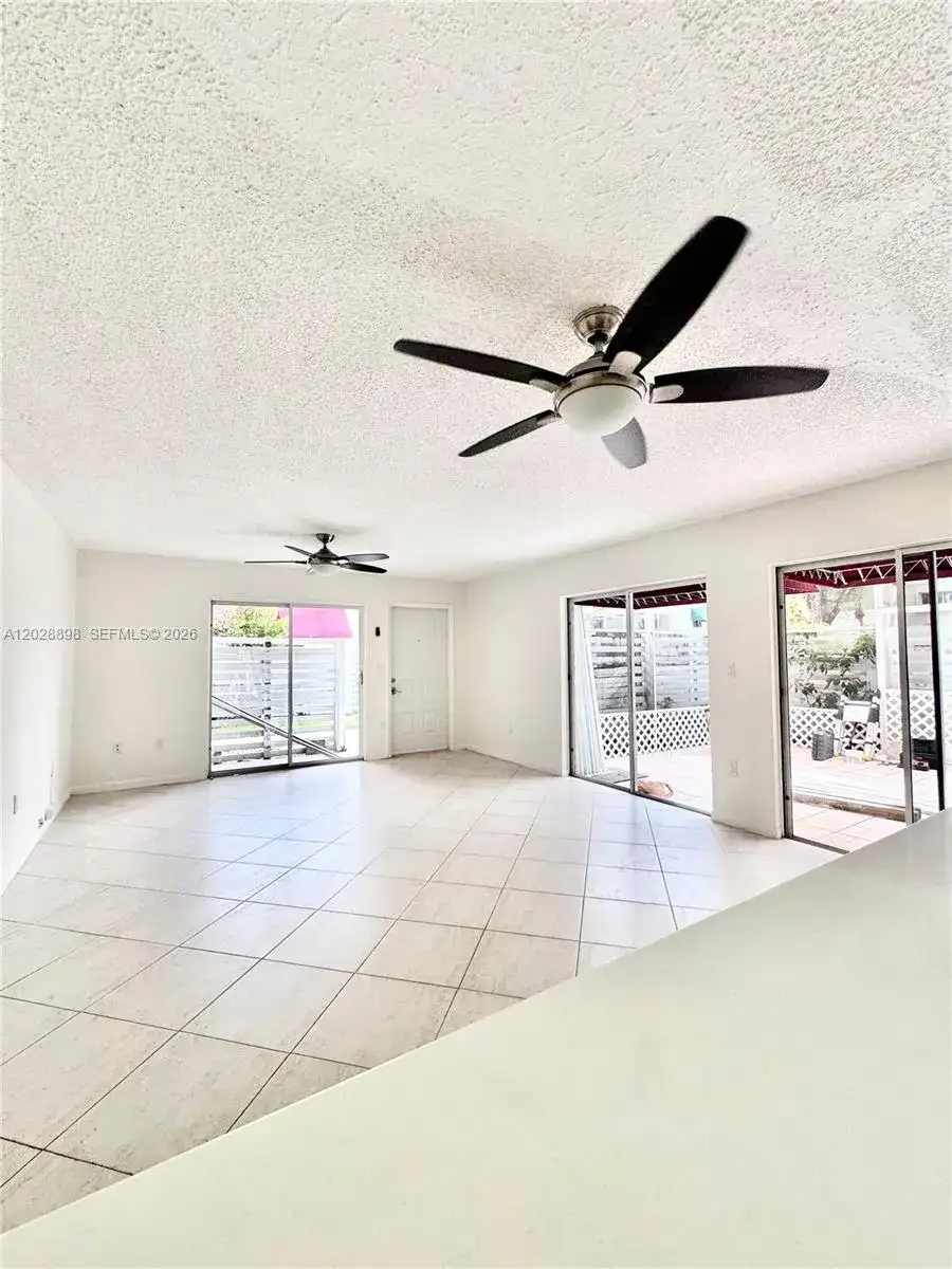 535 NW 98th Ave, Plantation FL 33324 photo 5