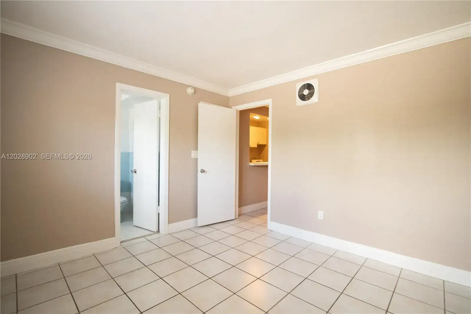 1014 Salzedo St # 101, Coral Gables FL 33134 photo 2