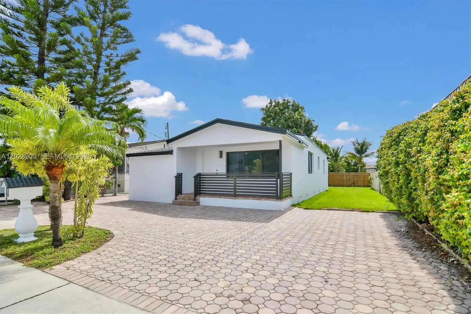85 SW 30th Ave, Miami FL 33135 photo 2