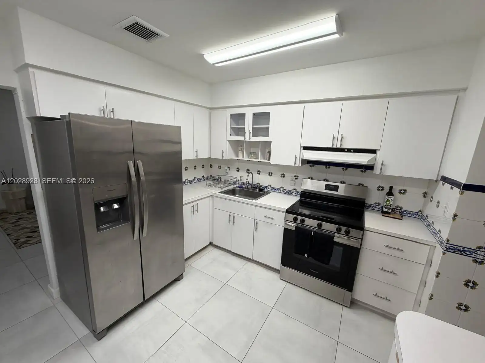 3600 SW 26th St, Miami FL 33133 photo 3