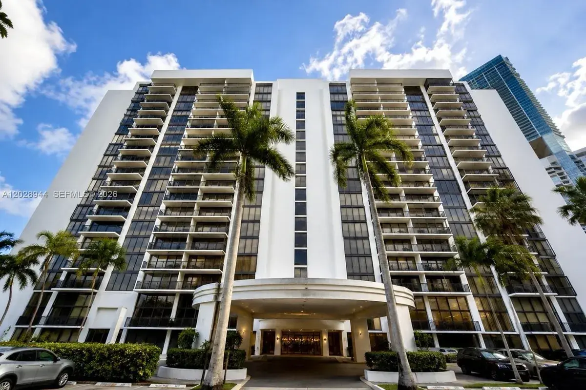 1450 Brickell Bay Dr # 810, Miami FL 33131