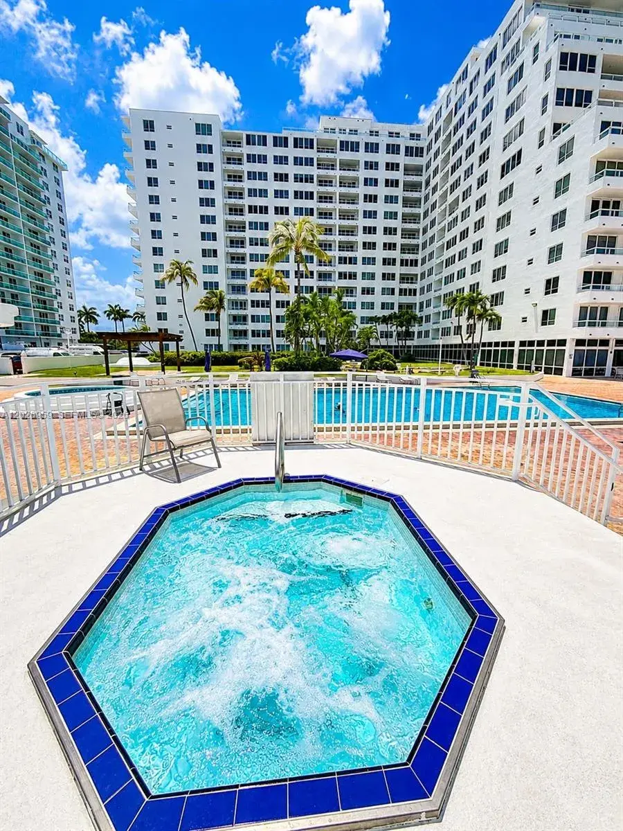 5005 Collins Ave # 616, Miami Beach FL 33140