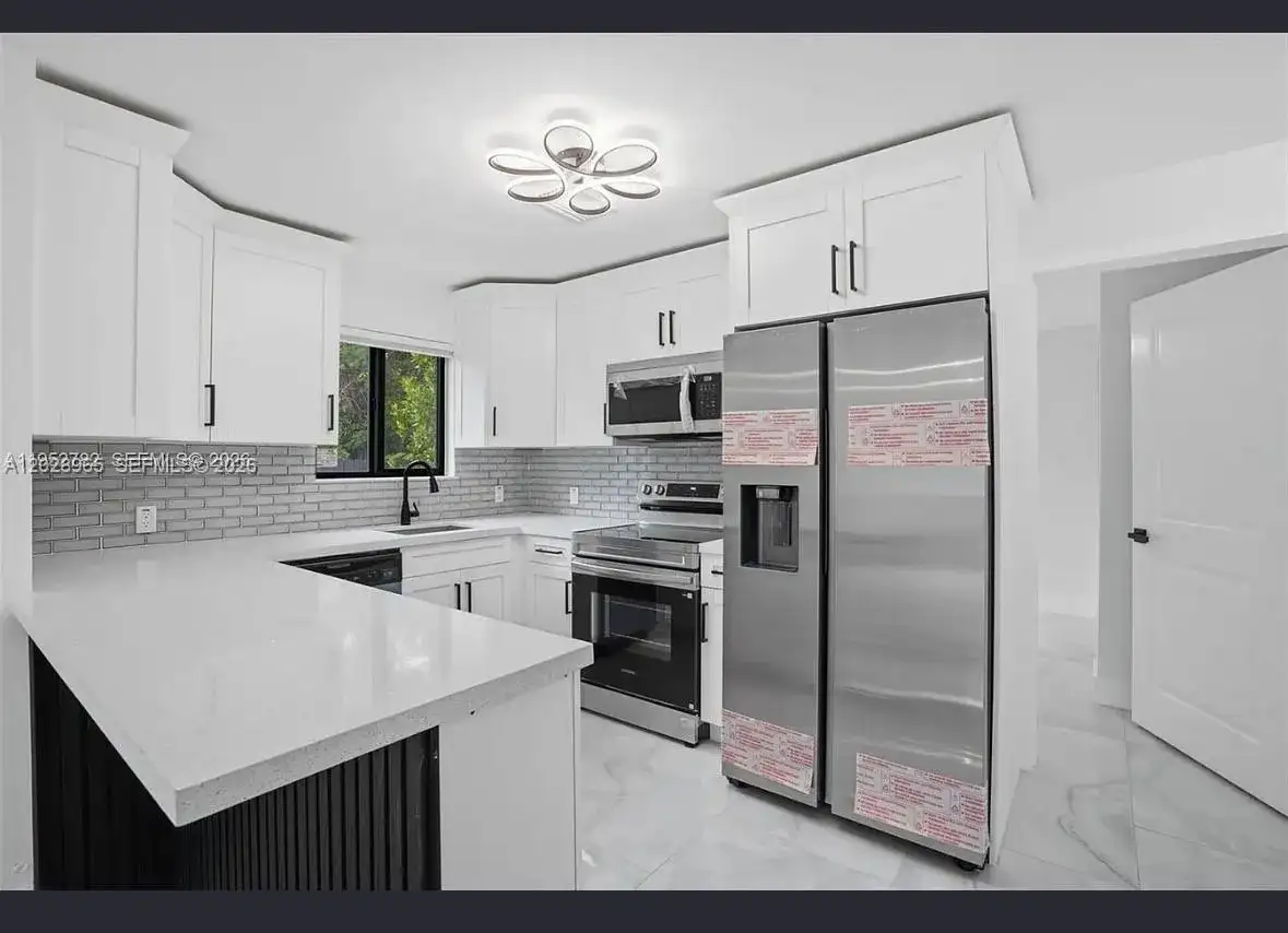 1411 NW 40th St # 1, Miami FL 33142 photo 3