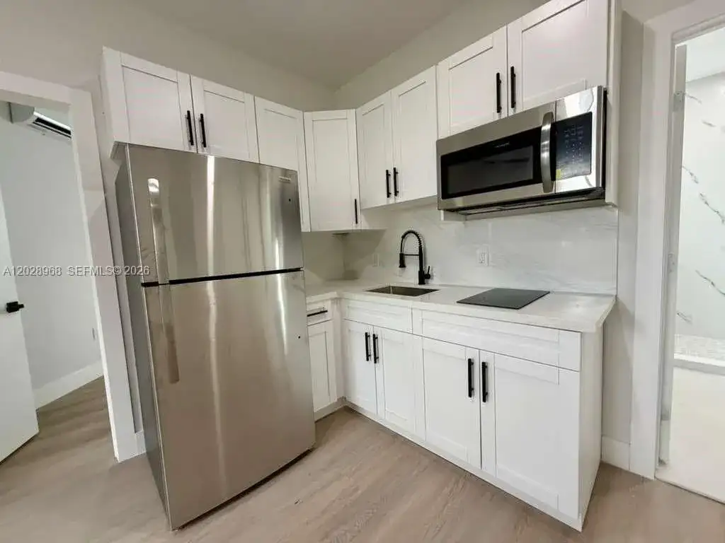2425 SW 6th St # 6, Miami FL 33135 photo 4