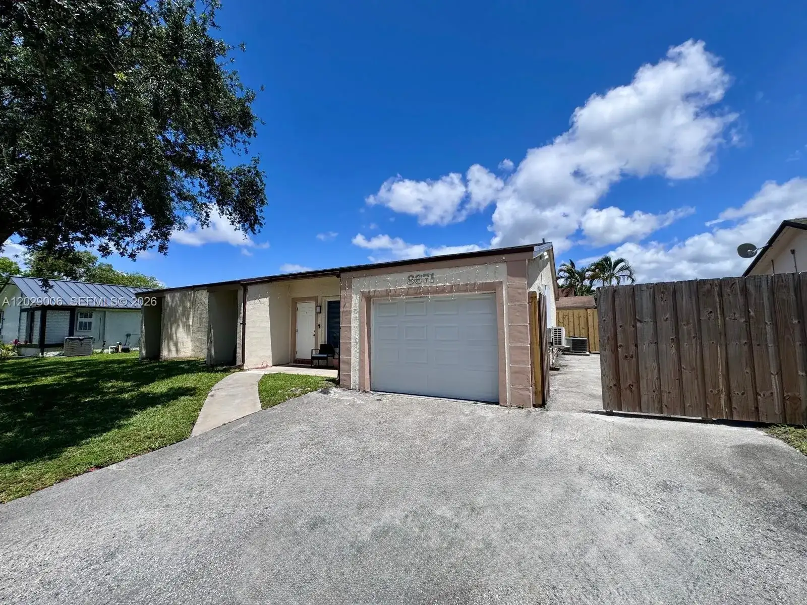 8671 NW 3rd St # 2, Pembroke Pines FL 33024 photo 2