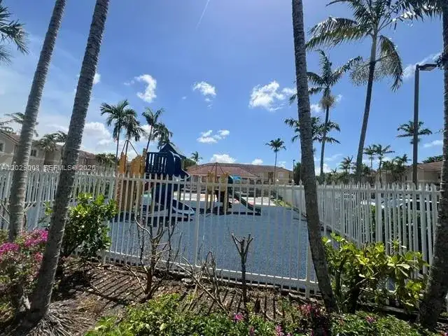 8258 NW 108th Pl # 4, Doral FL 33178 photo 4