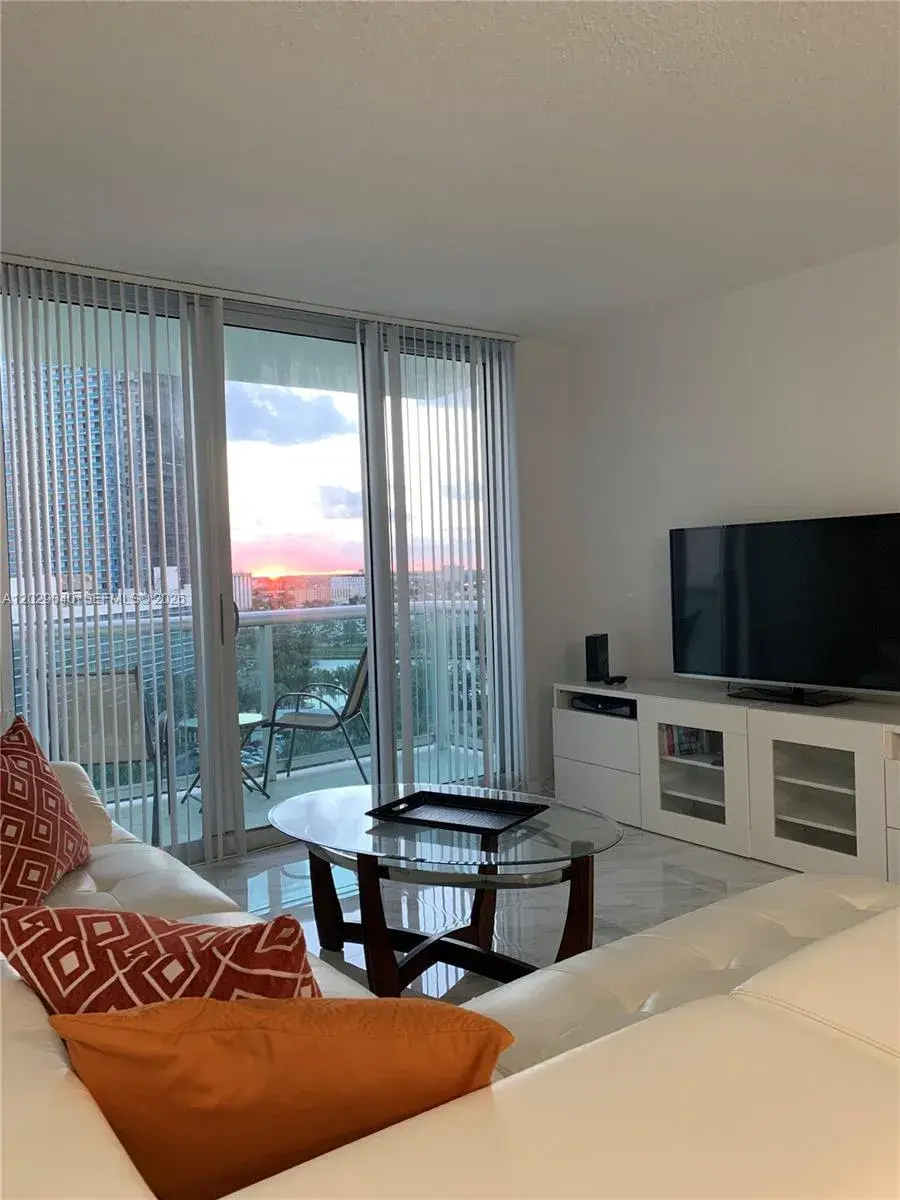 3901 S Ocean Dr # 12V, Hollywood FL 33019